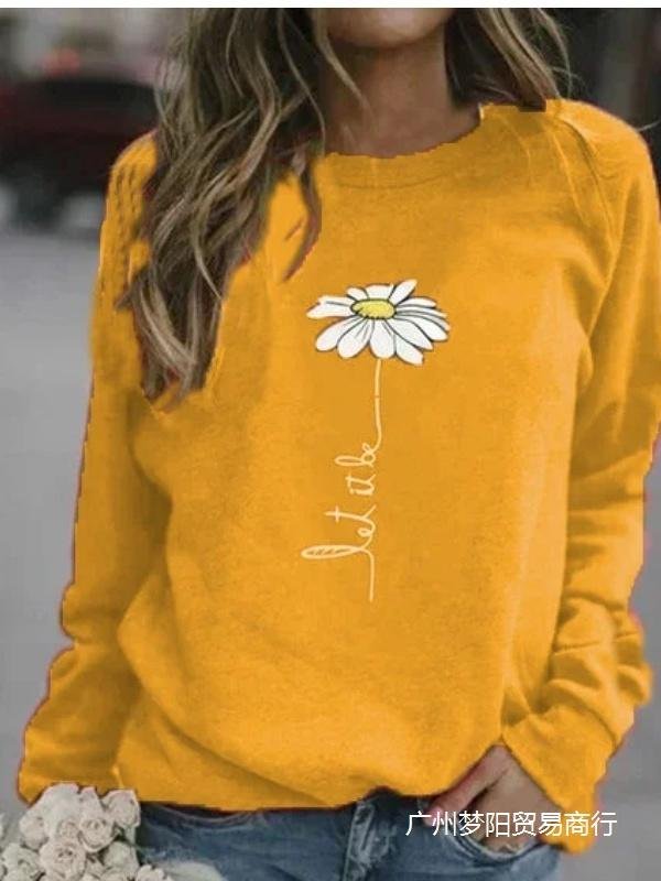 Women Long Sleeve Scoop Neck Floral Printed GraphicTop