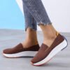 Women's slip-on casual shoes