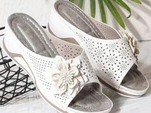 3D Floral Cutout Upper Vintage Bohemian Wedge Slippers