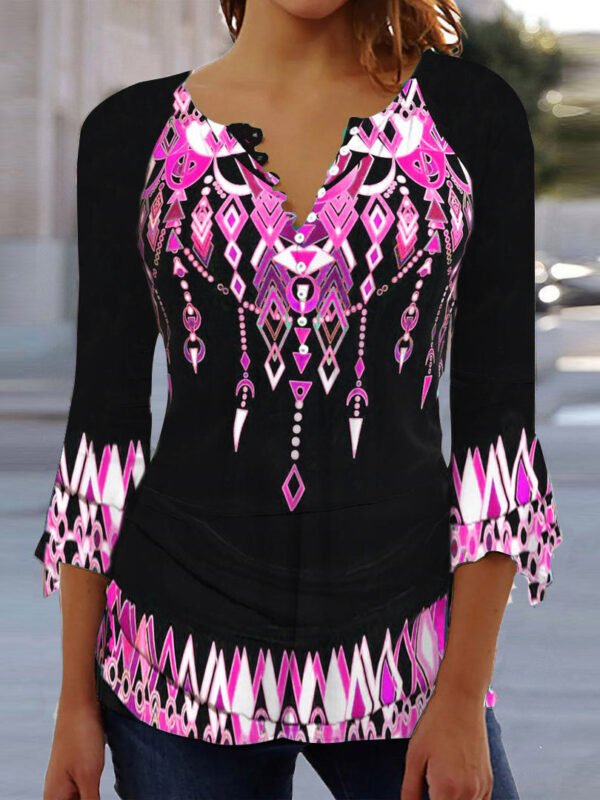 d8ddec07bbbaefd891a0be0e70840703.jpg Women's Graphic Printed 3/4 Sleeve V-neck Top